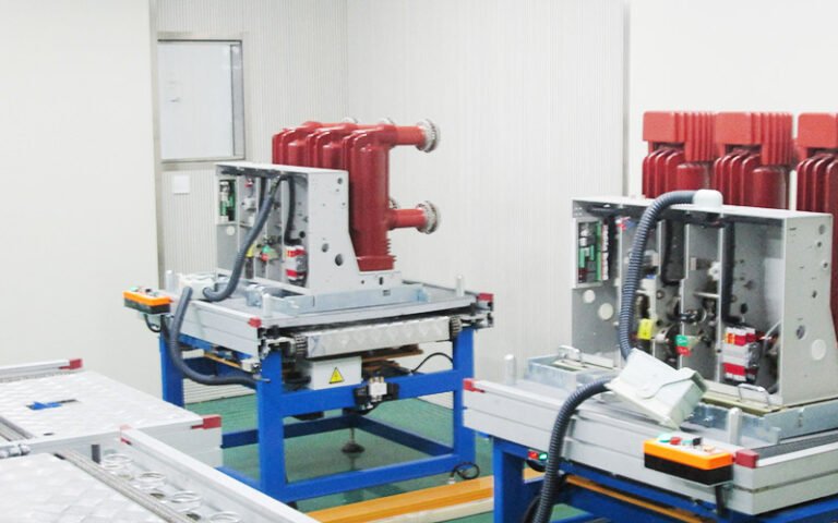 Vacuum Circuit Breaker (VCB) Break-in Test Equipment